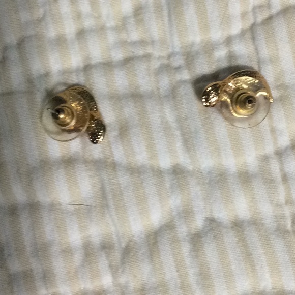 Red Hat Society earrings. - Picture 2 of 2